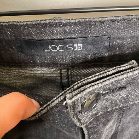 Joe’s Jeans Straight Leg Jeans - Picture 3 of 9